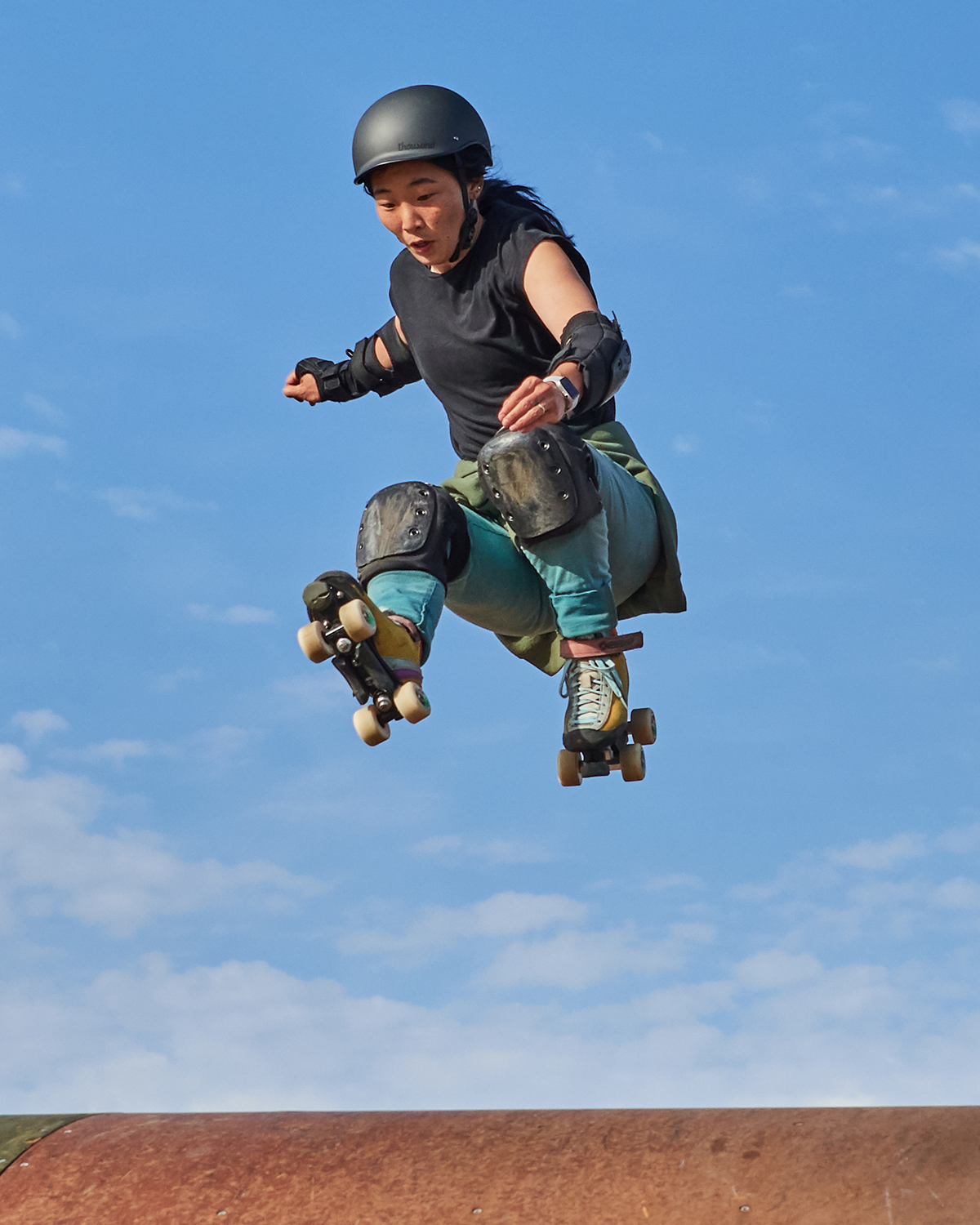 Shorty coaching at a skatepark